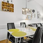 Апартаменты Beautiful In With Wifi *