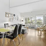 Апартаменты Beautiful In With Wifi Нексё